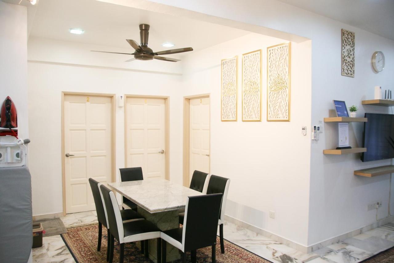 Puteh Homestay Шах Алам Екстериор снимка